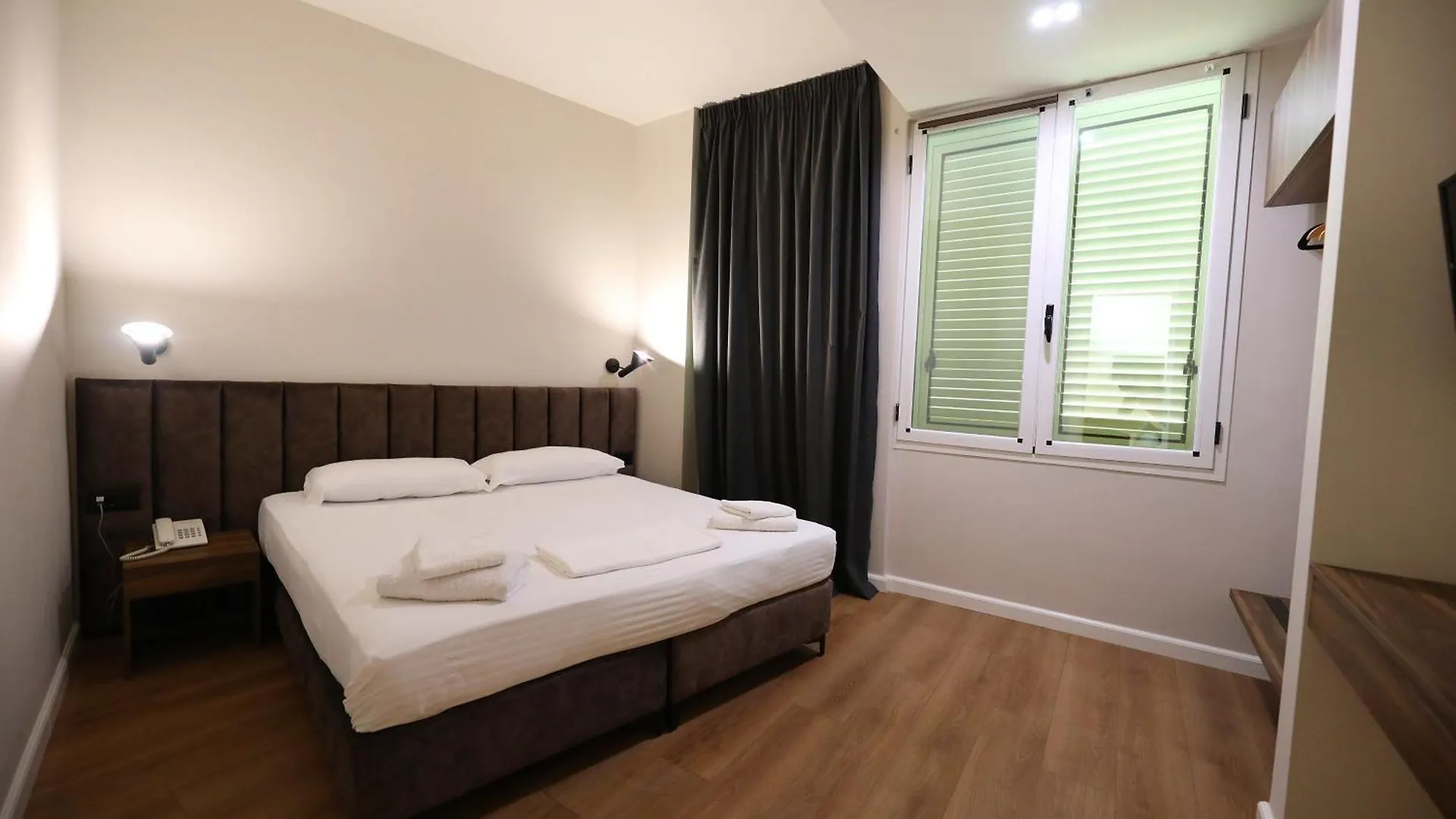 Hotel Libertas Vlorë